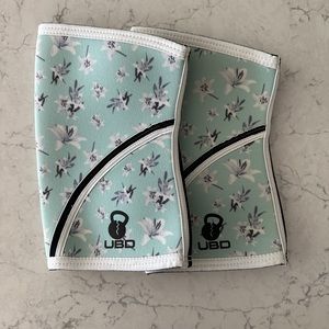 UBD Flower Knee Sleeves